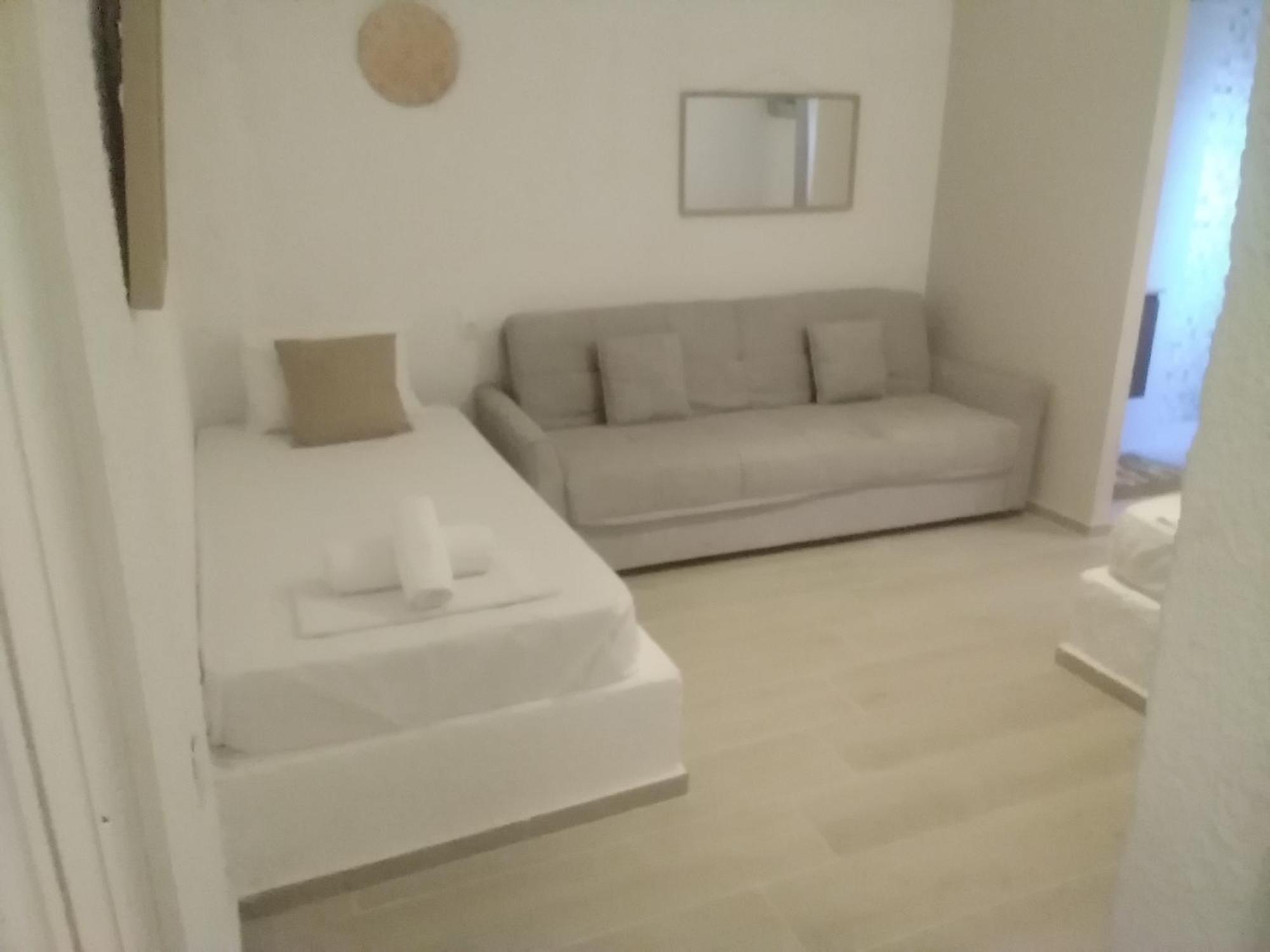 President Guest House Кератокампос Екстериор снимка