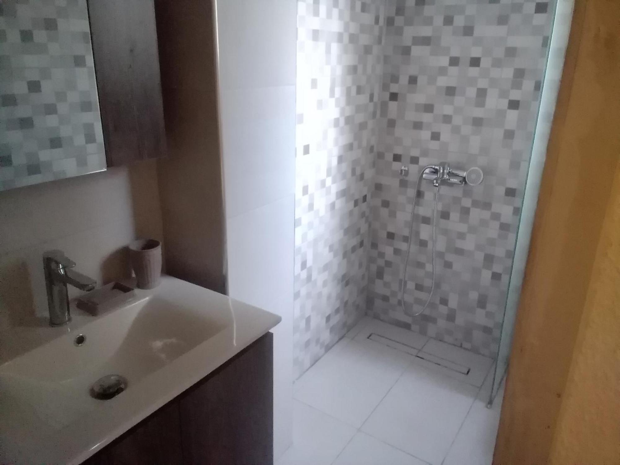 President Guest House Кератокампос Екстериор снимка
